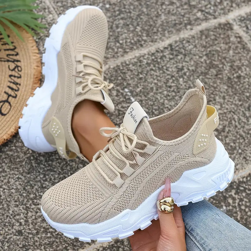 Ortopediska och bekväma sneakers för kvinnor